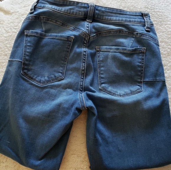 Jeans - Picture 4 of 5